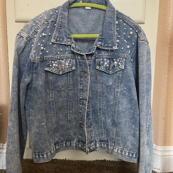 Pearl Embellished Denim Crop Jacket - Picture 4 of 5